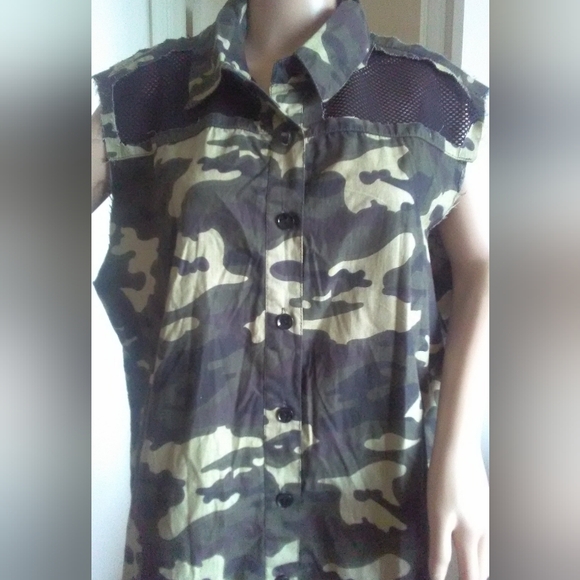 BNWOT CAMO DRESS BY KROIX SZ. 2X ROUNDED HEM MESH BUTTON DWN UNFIN. SLEEVES HI/L - Picture 6 of 9